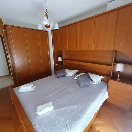 Fregata Duplex- Spacious & Bright With A Terrace -Near Beaches- Easy To Old Town (Adults Only) *